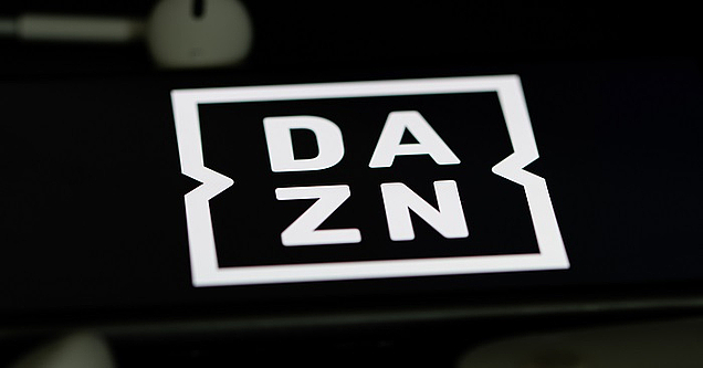 DAZN verklagt DFL